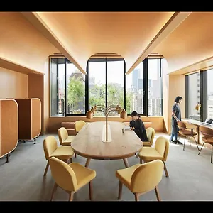 ** Capsule hotel 9h Nine Woman Shinjuku Sleep Lab Japan