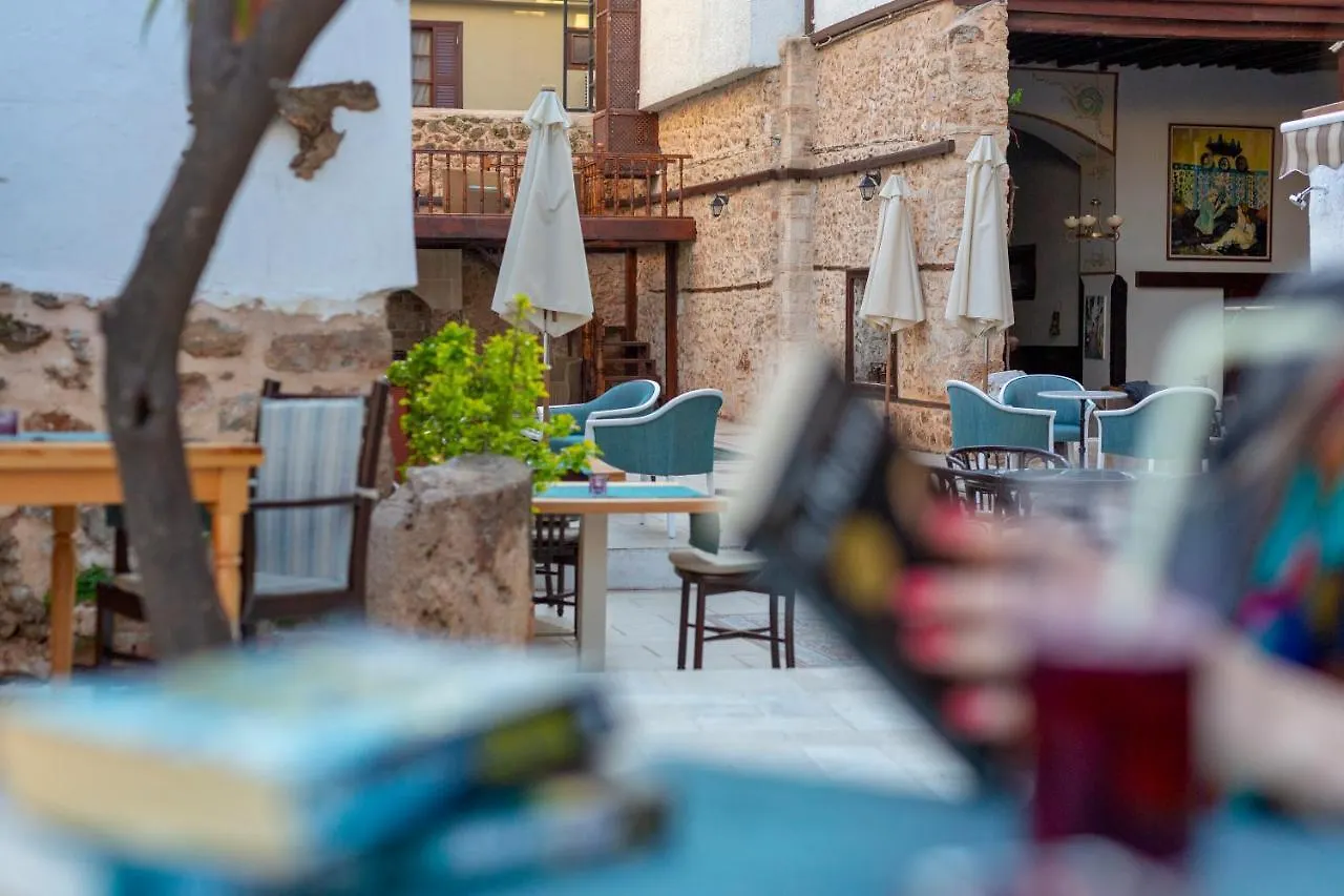 Atelya Art Hotel Antalya 3*,